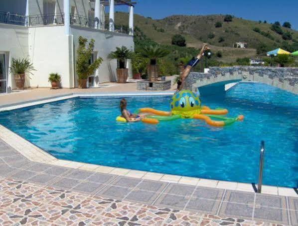 Pinelopi Apartments Georgioupoli Eksteriør billede